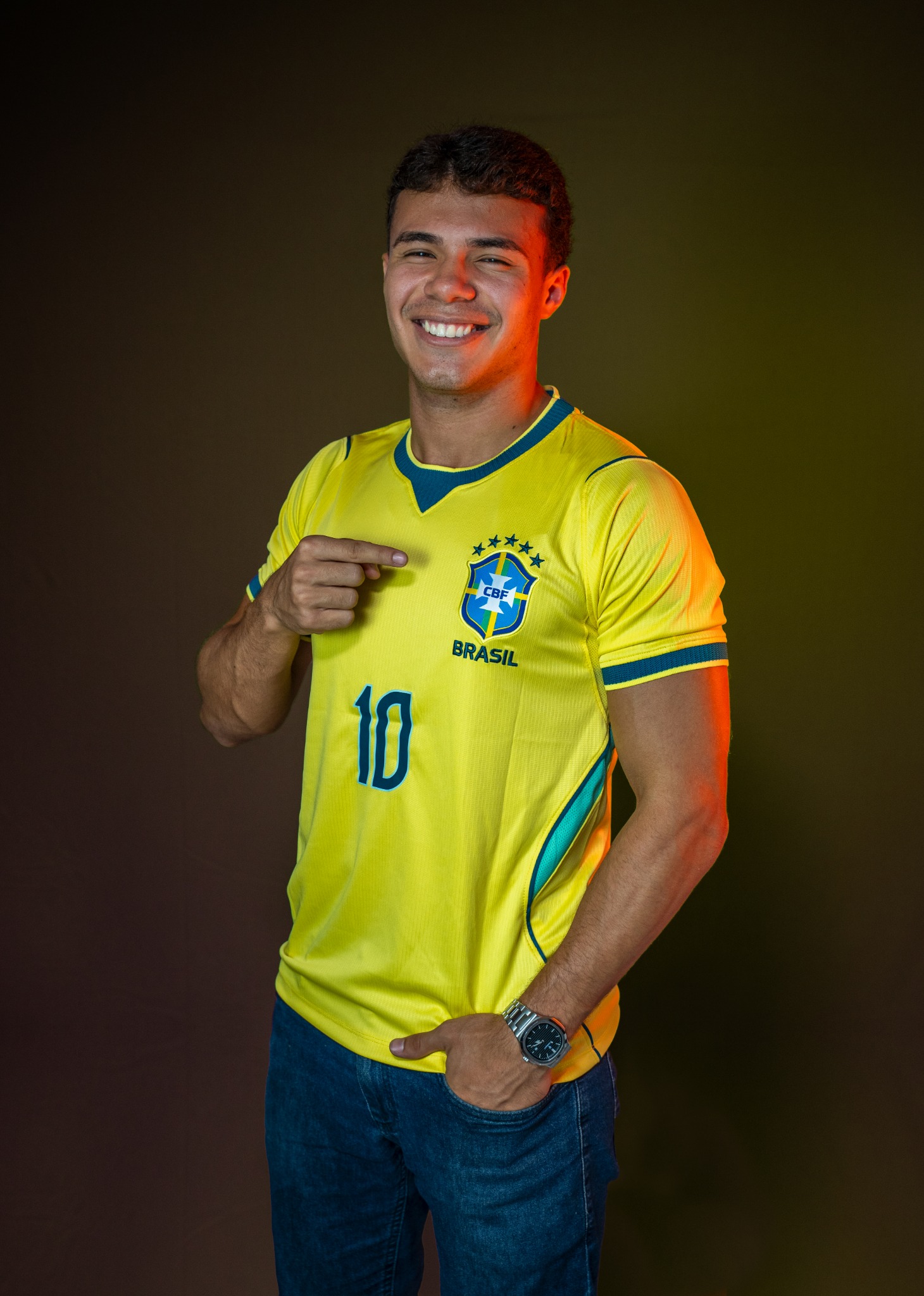Cliente com camisa do Brasil